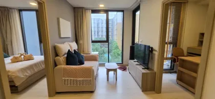คอนโด 1 ห้องนอนใหม่พร้อมวิวสระว่ายน้ำที่ The Base Rise ภูเก็ต