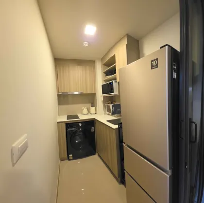 คอนโด 1 ห้องนอนใหม่พร้อมวิวสระว่ายน้ำที่ The Base Rise ภูเก็ต