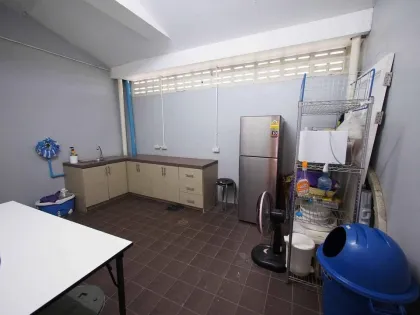 查龙区三层商用楼，5卧3卫