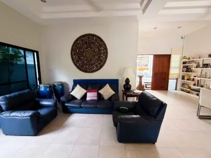 Villa de 3 Chambres et 2 Salles de Bain à Vendre à Chalong
