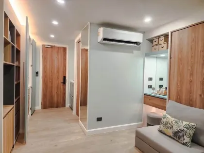Stylisches Duplex-Apartment in der ruhigen Surin-Region