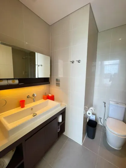 Penthouse mit 2 Schlafzimmern und 2 Bädern in Cassia Phuket Laguna mit Seen- und Meerblick