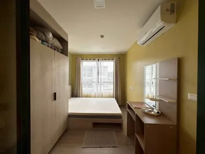 Schöne 1-Zimmer-Wohnung mit Poolblick im D Condo Reef Kathu