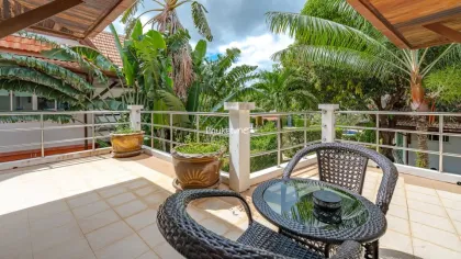 Traditional Thai-style Villa with 4 Bedrooms in Rawai