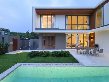 Luxus-Villa mit privatem Pool in Bang Jo, Phuket