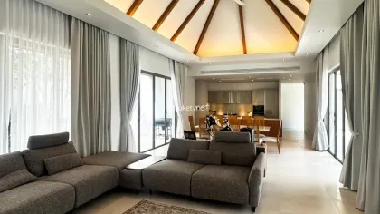 Modern Balinese Thalang Pool Villa with 4 Beds & 4 Baths