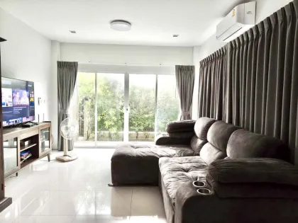 4-Zimmer-Villa zum Verkauf im Phuket Villa Mana Kathu Lake, Kathu