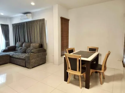 4-Zimmer-Villa zum Verkauf im Phuket Villa Mana Kathu Lake, Kathu
