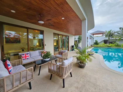 5-Bedroom Villa with Private Pool in Cherng Talay