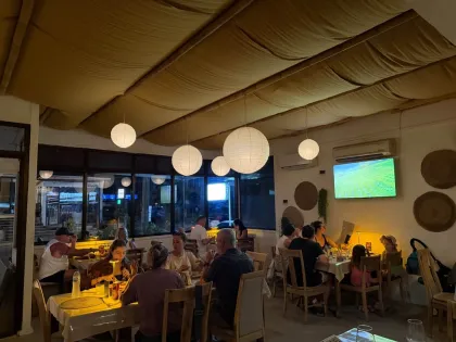 Affaire à vendre : Restaurant entièrement équipé à la plage de Surin