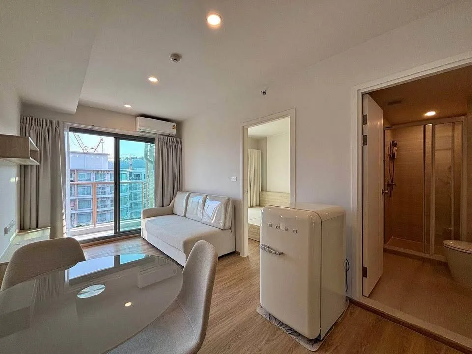 Угловая квартира с 2 спальнями и 1 ванной в Phyll Condo Пхукет