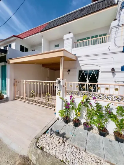 3-Bedroom 3-Bath Townhouse for Sale in Chale Kiri Village, Kathu