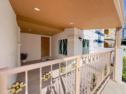 3-Bedroom 3-Bath Townhouse for Sale in Chale Kiri Village, Kathu