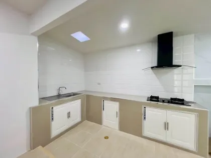 3-Bedroom 3-Bath Townhouse for Sale in Chale Kiri Village, Kathu