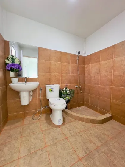 3-Bedroom 3-Bath Townhouse for Sale in Chale Kiri Village, Kathu