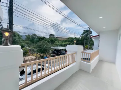 3-Bedroom 3-Bath Townhouse for Sale in Chale Kiri Village, Kathu