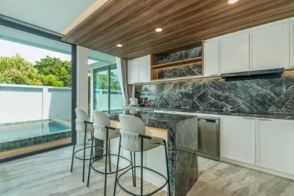 Luxusvilla mit 4 Schlafzimmern und privatem Pool in Rawai, Phuket