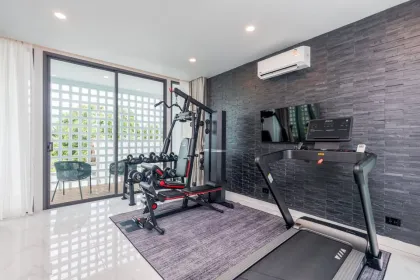 Luxusvilla mit 4 Schlafzimmern und privatem Pool in Rawai, Phuket