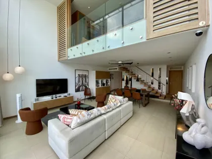 เพนท์เฮาส์ 2 ห้องนอน พร้อมวิวทะเลที่ Indochine Resort, ป่าตอง