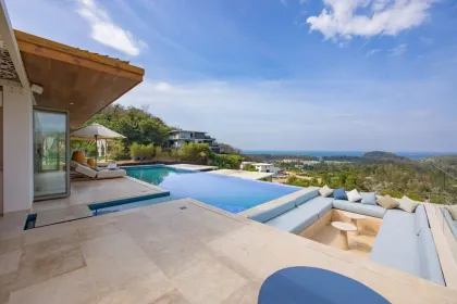 Villa avec piscine privée et vue mer à Layan, Phuket