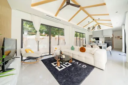 4-Bedroom, 4.5-Bath Villa for Sale in Rawai, Phuket