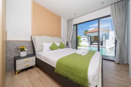 4-Bedroom, 4.5-Bath Villa for Sale in Rawai, Phuket
