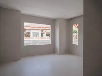 Maison individuelle moderne rénovée de 3 chambres à Thalang