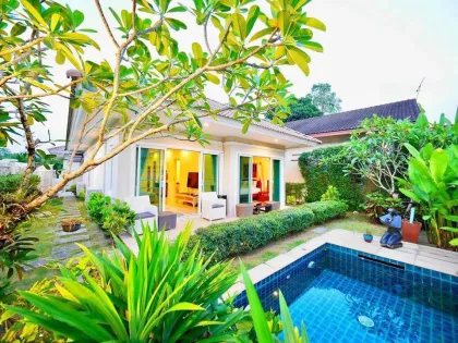 Villa Liza Zantara Chic, 2-Bedroom Private Pool Villa in Chalong