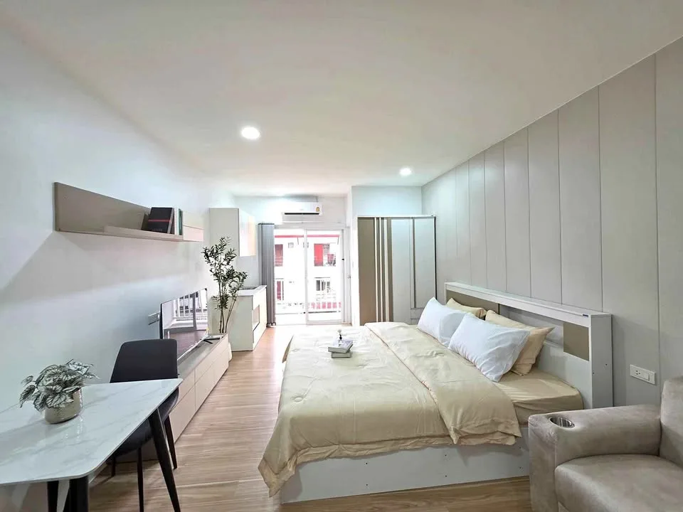 Newly Renovated 1-Bedroom Apartment Near Phuket Rajabhat University