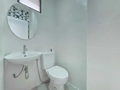 Neu renovierte 1-Zimmer-Wohnung nahe der Phuket Rajabhat Universität