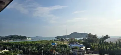 Apartamento de 3 habitaciones y 3 baños con vista al mar en Cape Panwa