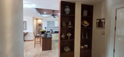 Apartamento de 3 habitaciones y 3 baños con vista al mar en Cape Panwa