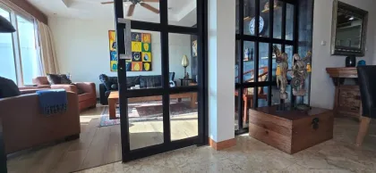 Apartamento de 3 habitaciones y 3 baños con vista al mar en Cape Panwa