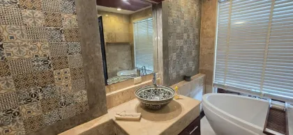 Apartamento de 3 habitaciones y 3 baños con vista al mar en Cape Panwa