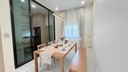 Villa Esquinera de 3 Habitaciones con Vista a la Montaña en Chaofah Garden Home 5