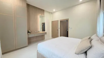 Villa Esquinera de 3 Habitaciones con Vista a la Montaña en Chaofah Garden Home 5