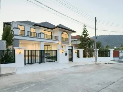 Villa classique moderne et luxueuse 3 chambres à Phuket Town