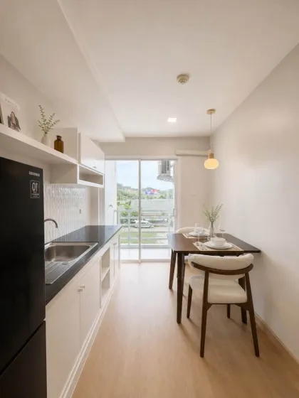 Condo rénové 1 chambre 1 salle de bain près de l'aéroport de Phuket