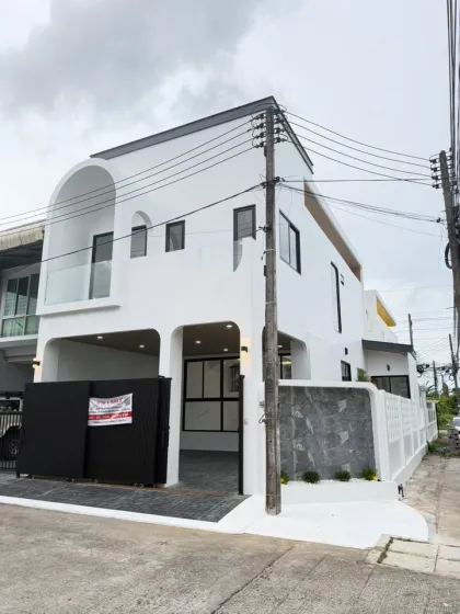 Chaofa Garden Home 3, Koh Kaew - Corner 2-Storey Townhouse in Phuket