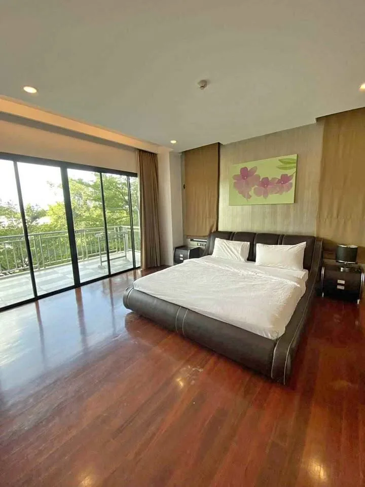 1 спальня, 2 ванные в апартаментах Miracle Lakeview Condo, Чалонг