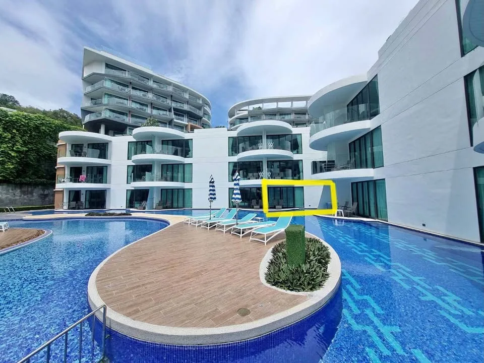 คอนโด 1 ห้องนอนขายที่ Waterside Suites ป่าตอง ภูเก็ต