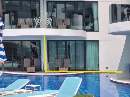 คอนโด 1 ห้องนอนขายที่ Waterside Suites ป่าตอง ภูเก็ต