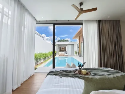 Moderne private Poolvilla mit 3 Schlafzimmern in Thalang