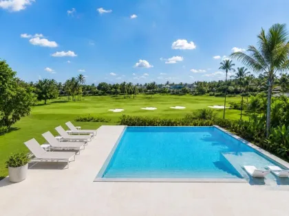 Excepcional villa de 5 habitaciones en Laguna Homes, Bang Tao