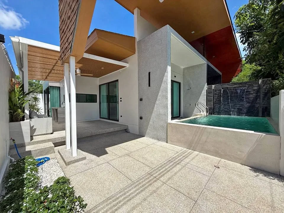 Charming Tropical Villa in Peaceful Chalong