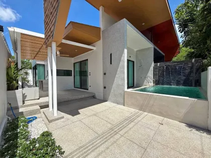 Charming Tropical Villa in Peaceful Chalong