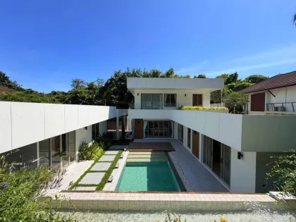 Luxury 4-Bedroom Villa with Private Pool at Loch Palm Villas, Phuket