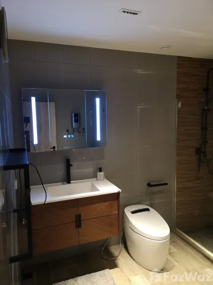 Apartamento amplio de 2 habitaciones y 2 baños en The Trees Residence Kamala