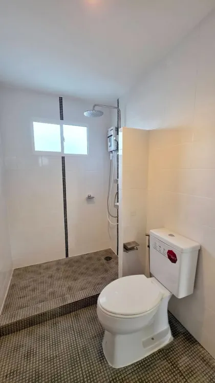 3 Schlafzimmer, 2 Badezimmer Villa zum Verkauf in Kathu, Phuket