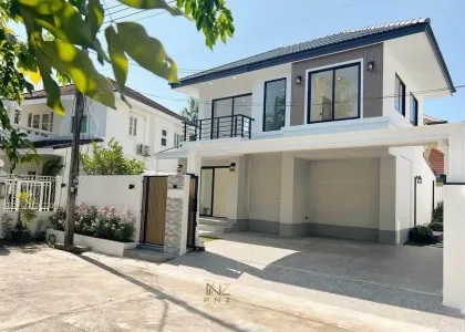 4-Bed 3-Bath Modern Villa in Top Chalong Location